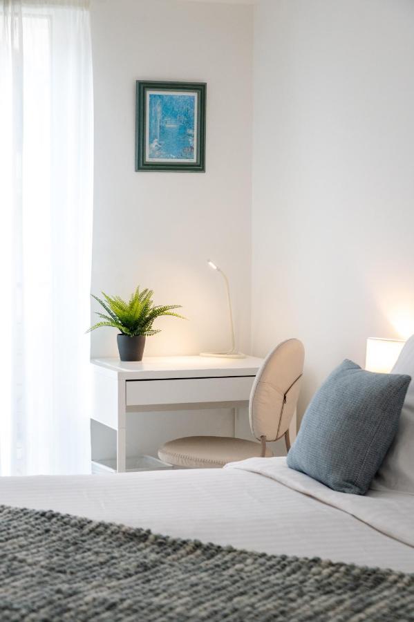 Appartamento Le Victoria - Beau 2p Avec Vue Mer, Balcon, Piscine, Sauna Et Parking Prive Au Centre De *